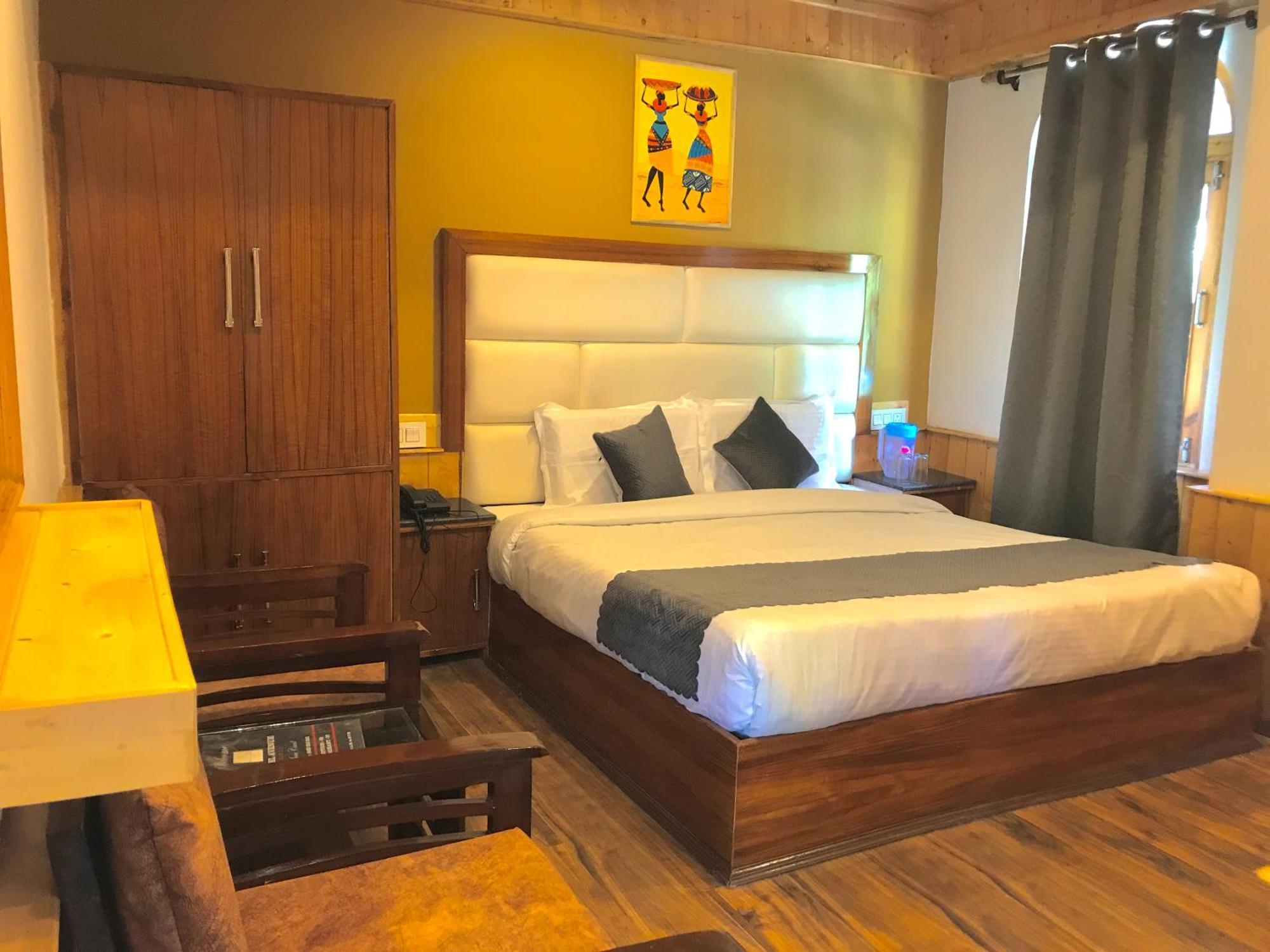 The Avenue Hotel , Manali A River Side Hotel Экстерьер фото