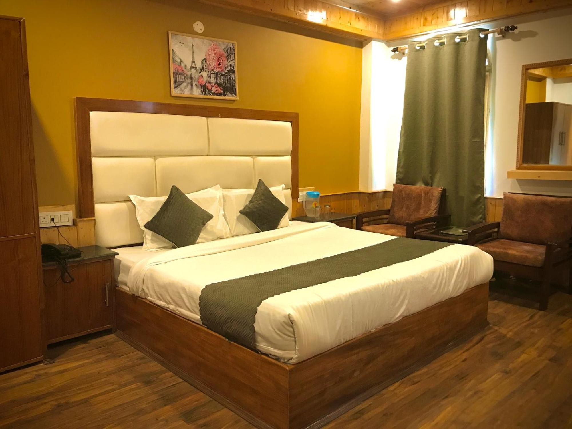 The Avenue Hotel , Manali A River Side Hotel Экстерьер фото
