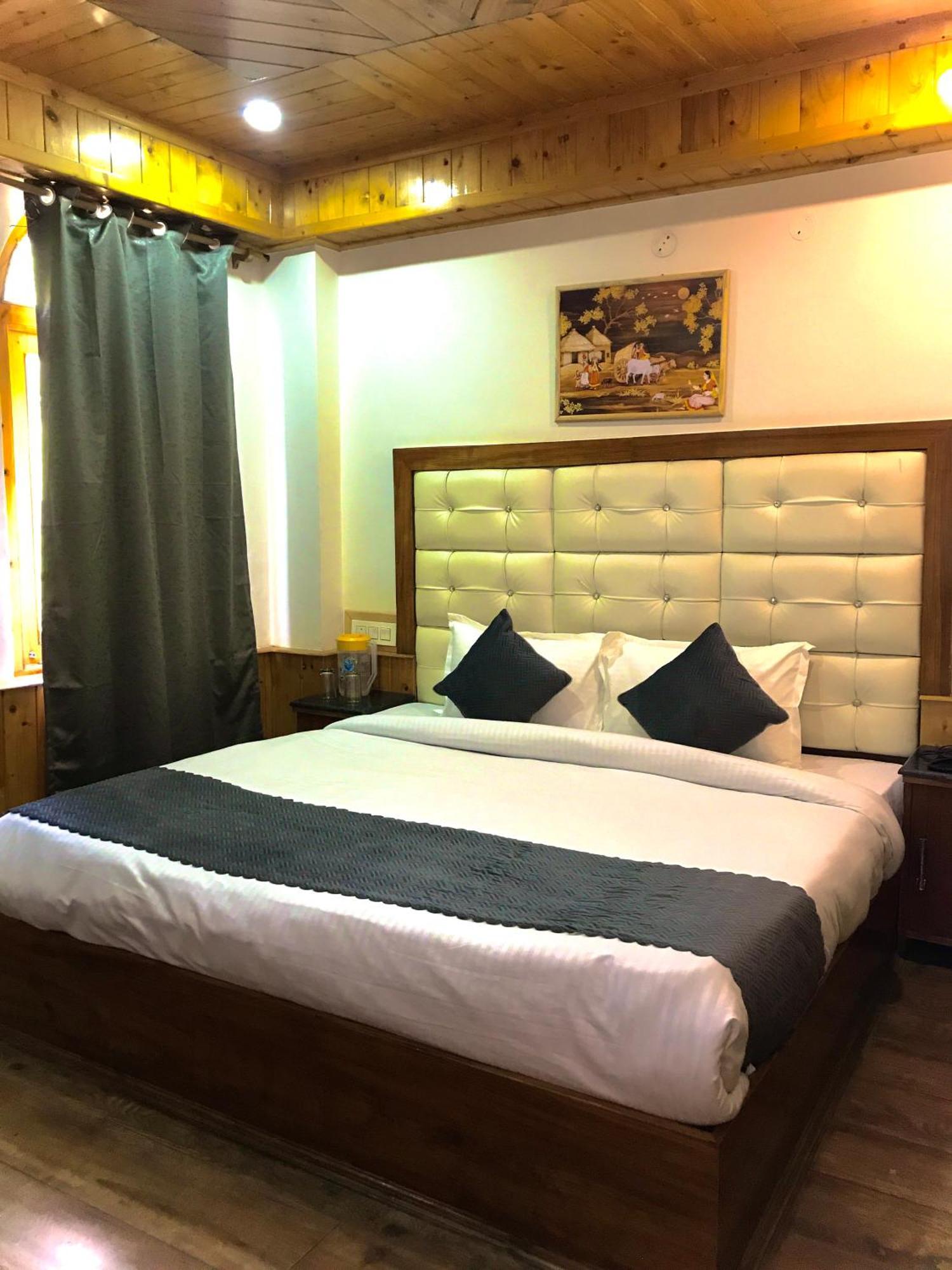 The Avenue Hotel , Manali A River Side Hotel Экстерьер фото